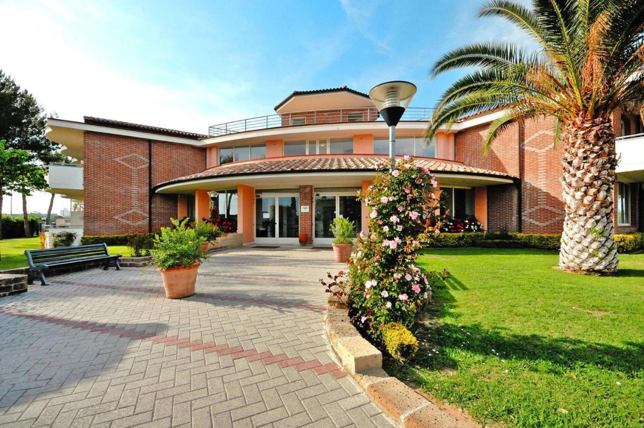 Apartment La Cecinella In Cecina Mare Marina di Cecina Buitenkant foto